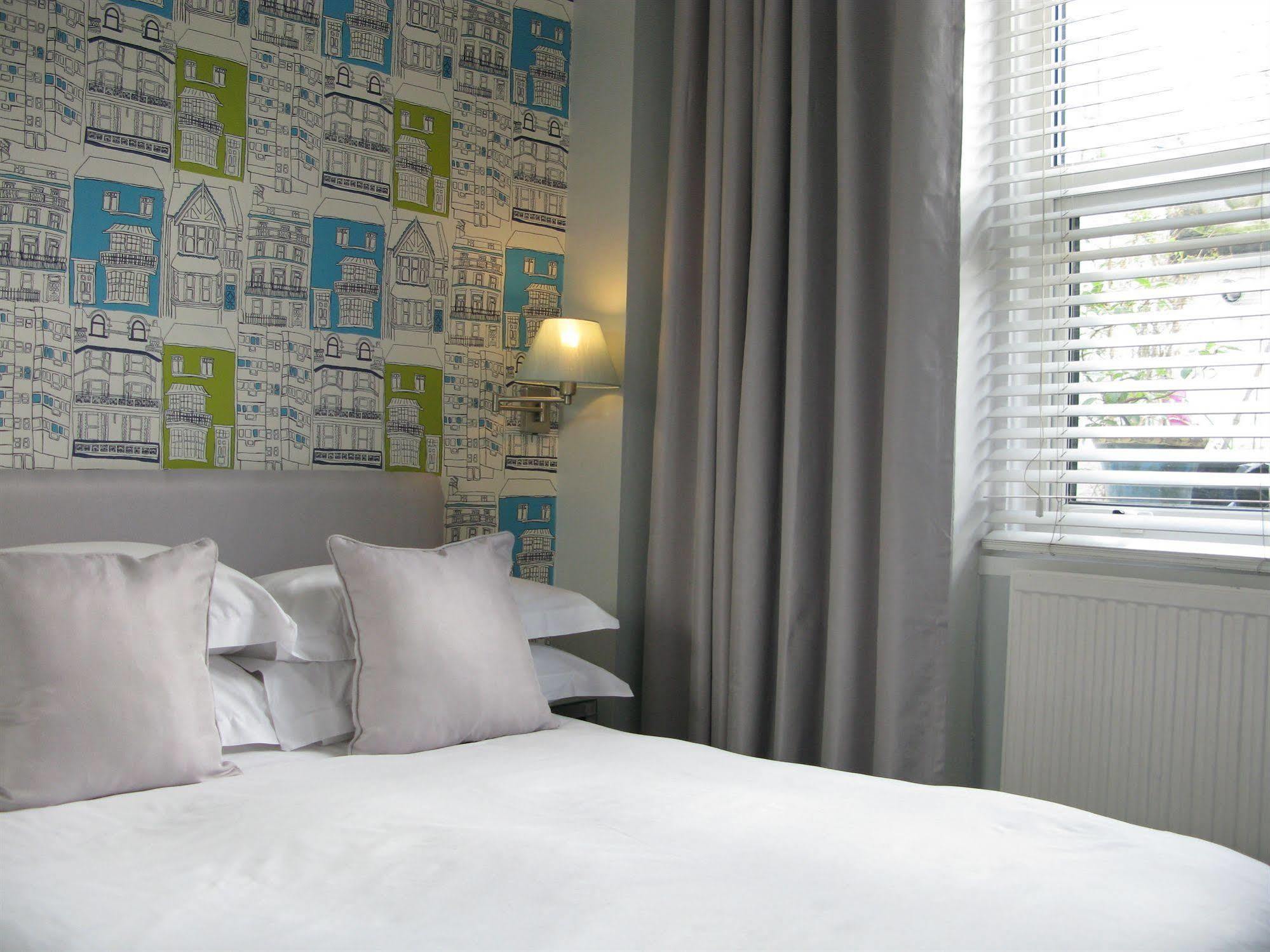Oyo Lifestyle Hotel Sea Breeze Hove Buitenkant foto