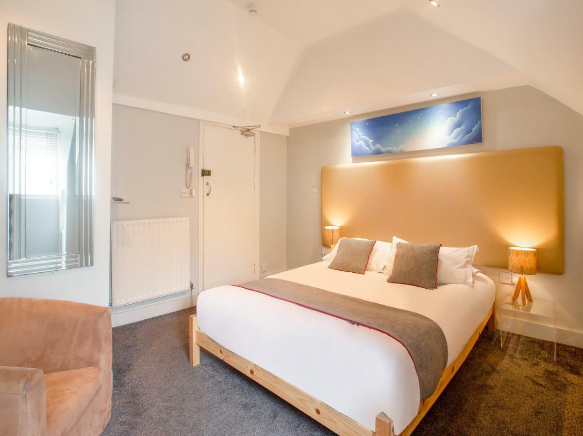 Oyo Lifestyle Hotel Sea Breeze Hove Buitenkant foto