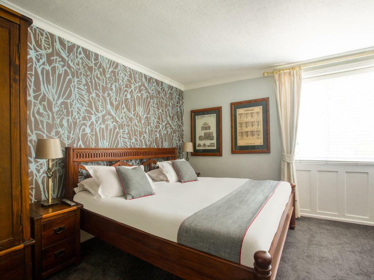 Oyo Lifestyle Hotel Sea Breeze Hove Buitenkant foto