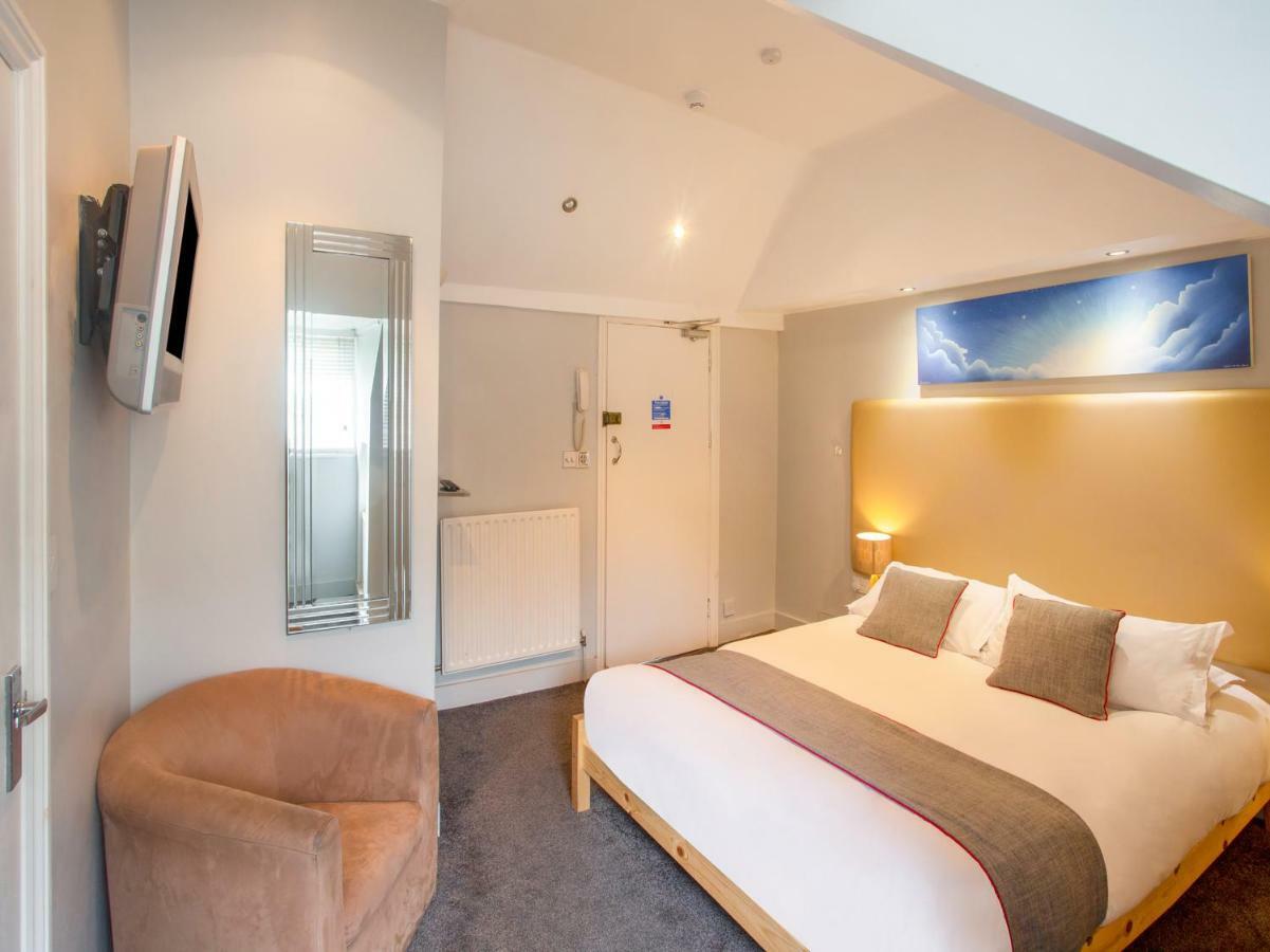 Oyo Lifestyle Hotel Sea Breeze Hove Buitenkant foto