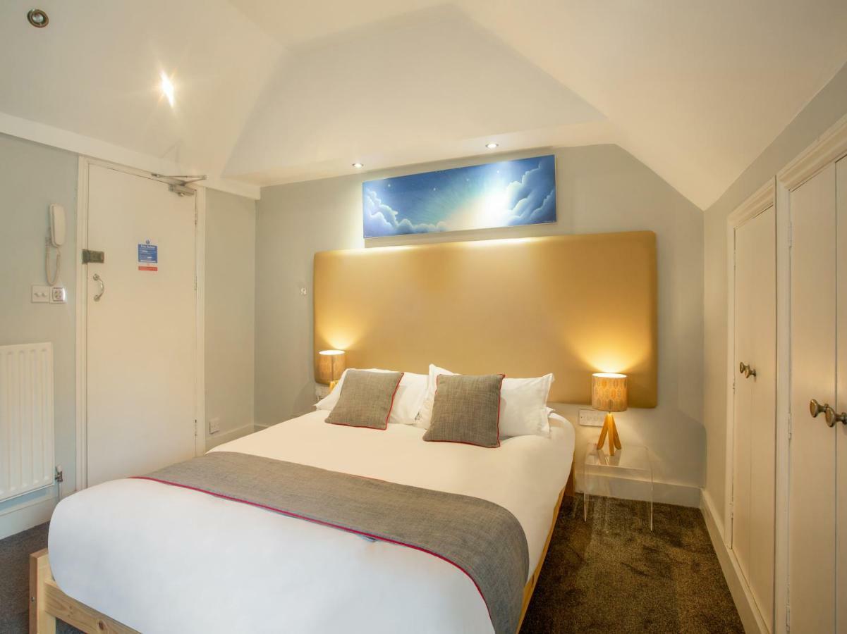 Oyo Lifestyle Hotel Sea Breeze Hove Buitenkant foto